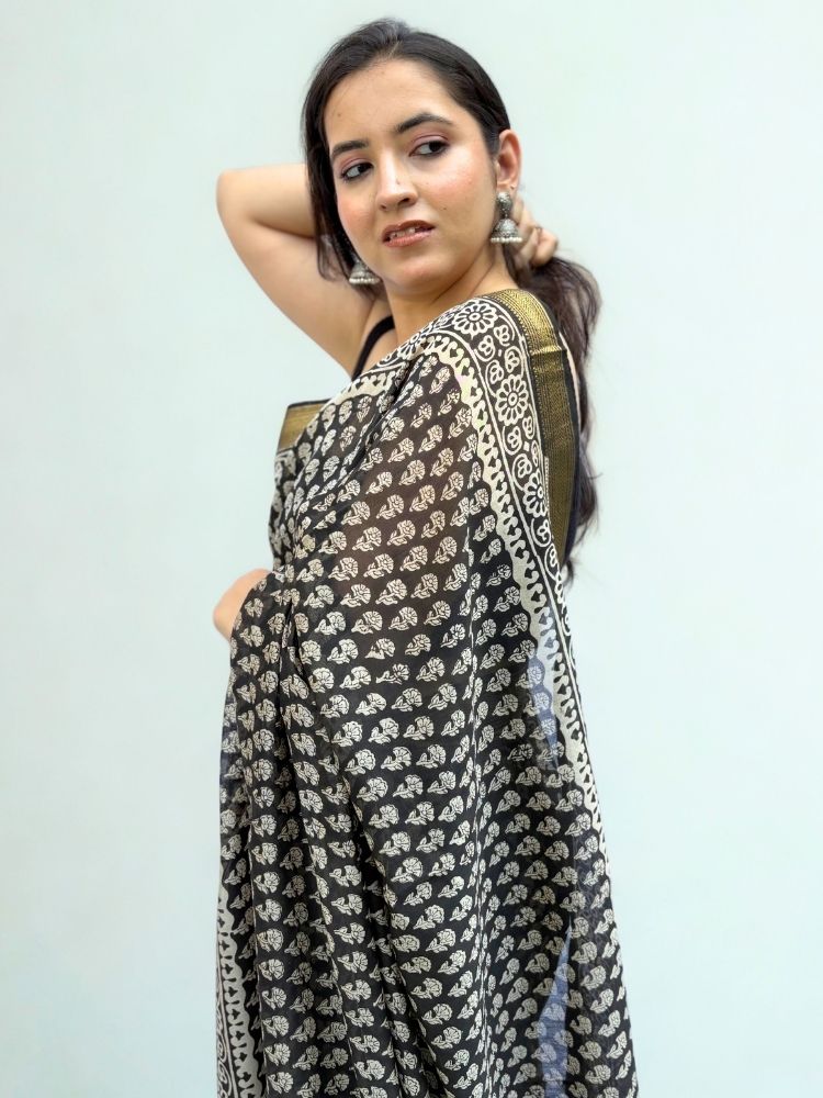 Midnight Charm – Black Maheshwari Silk Cotton Saree with Bagru Print